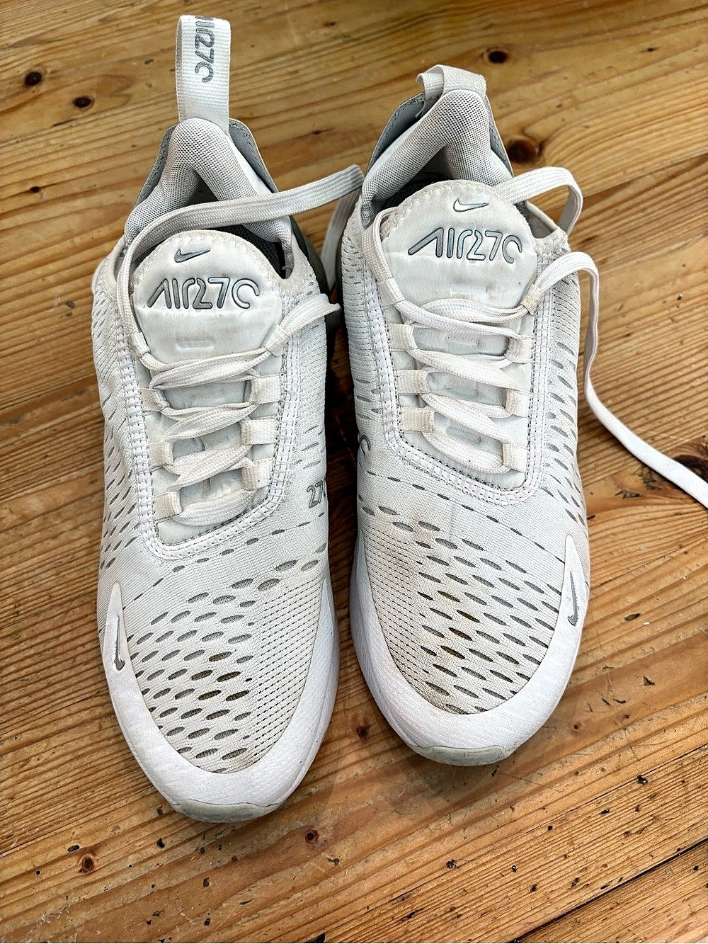Nike Air Max 270 White & Gray Sneakers